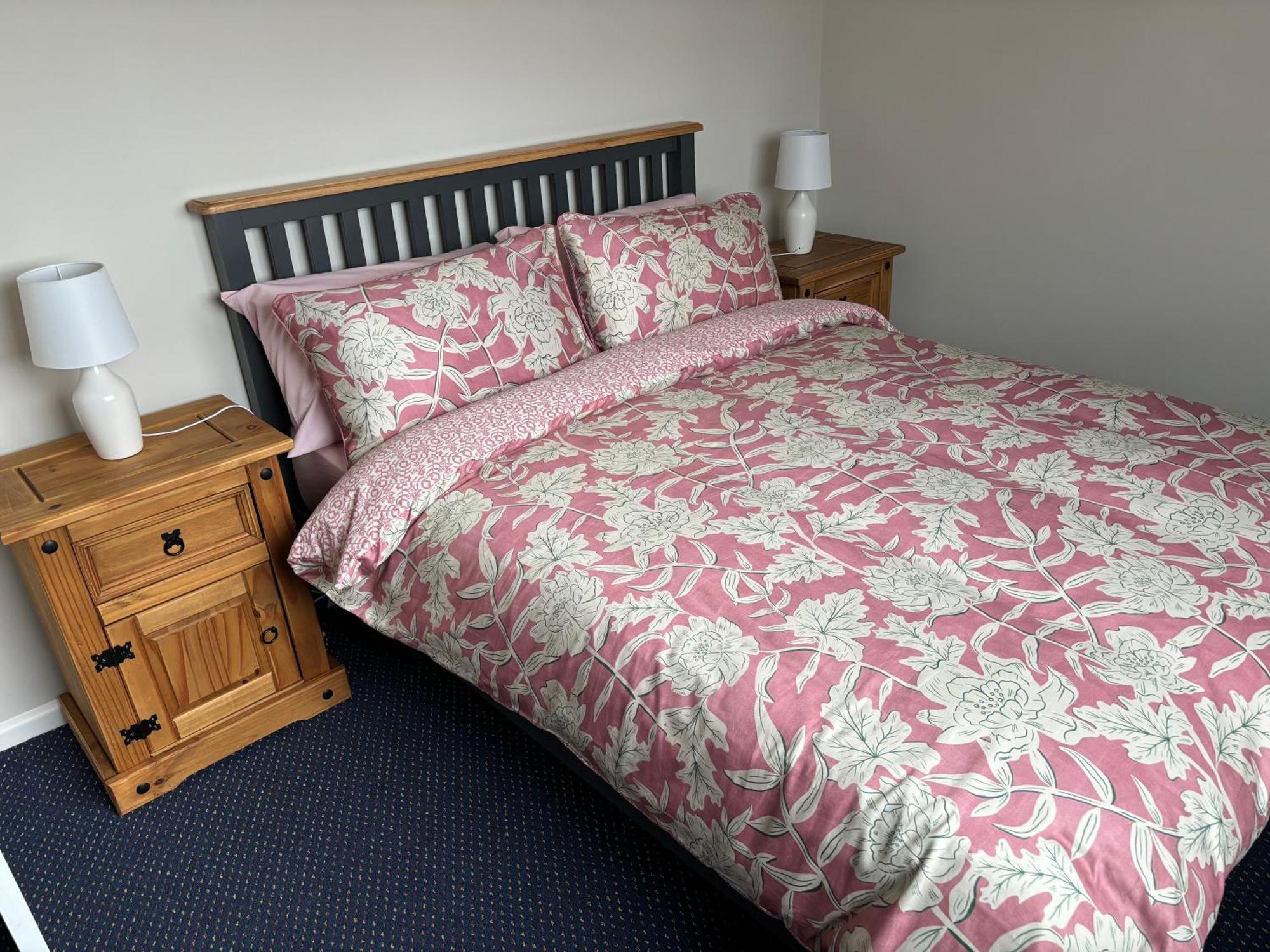 2 Bedroom * Rhosllanerchrugog